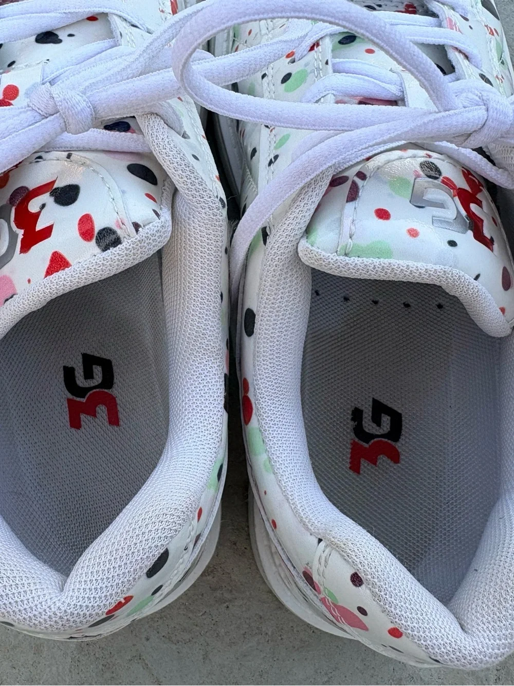 Women’s bowling shoes size 6